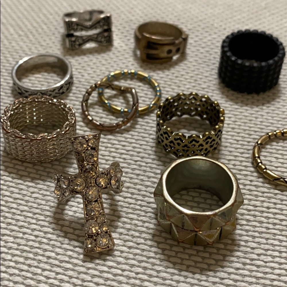 Sets of Random Rings - Picture 2 of 4